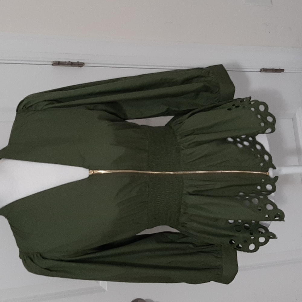 ENTRO Olive Smocked Waist Eyelet Peplum Blouse S NWT